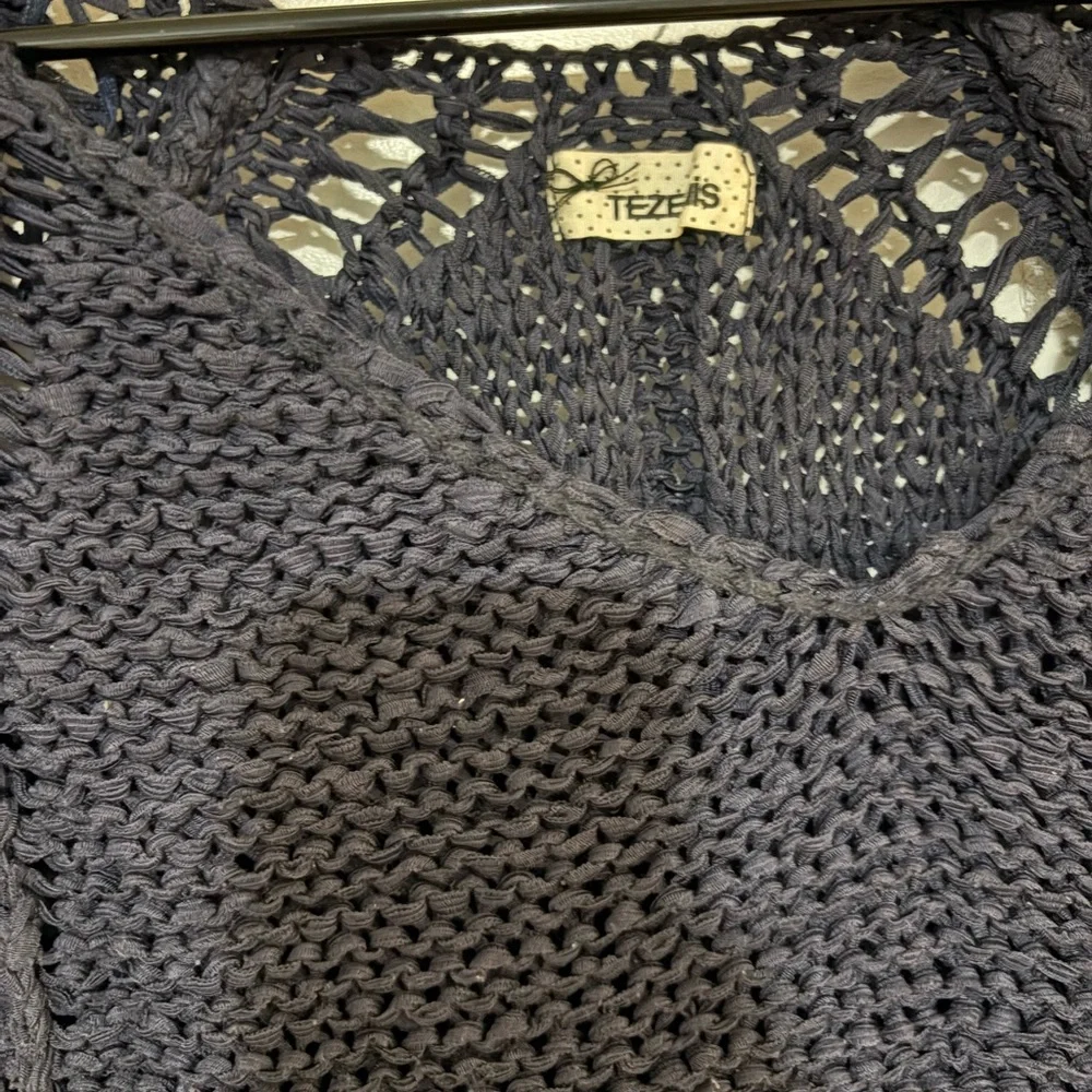 Tezinis Deep Blue V-Neck Sweater - Picture 2 of 4